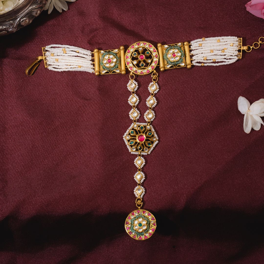 ANTIQUE BRACELET WITH HATHPAN AND RING 22K