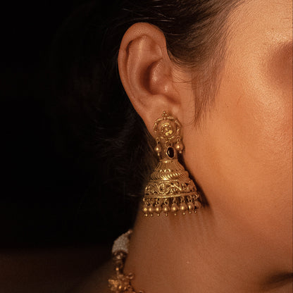 Elegant Gold Jhumka