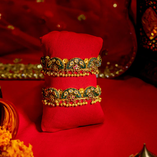 Heritage Gold Bangle