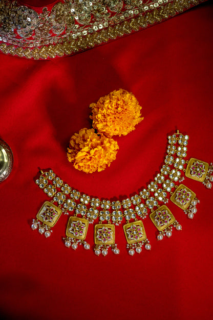 Regal Antique Necklace