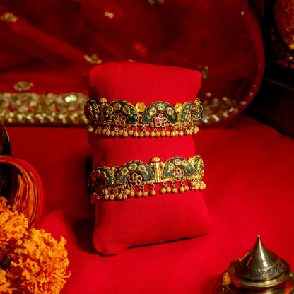 Heritage Gold Bangle