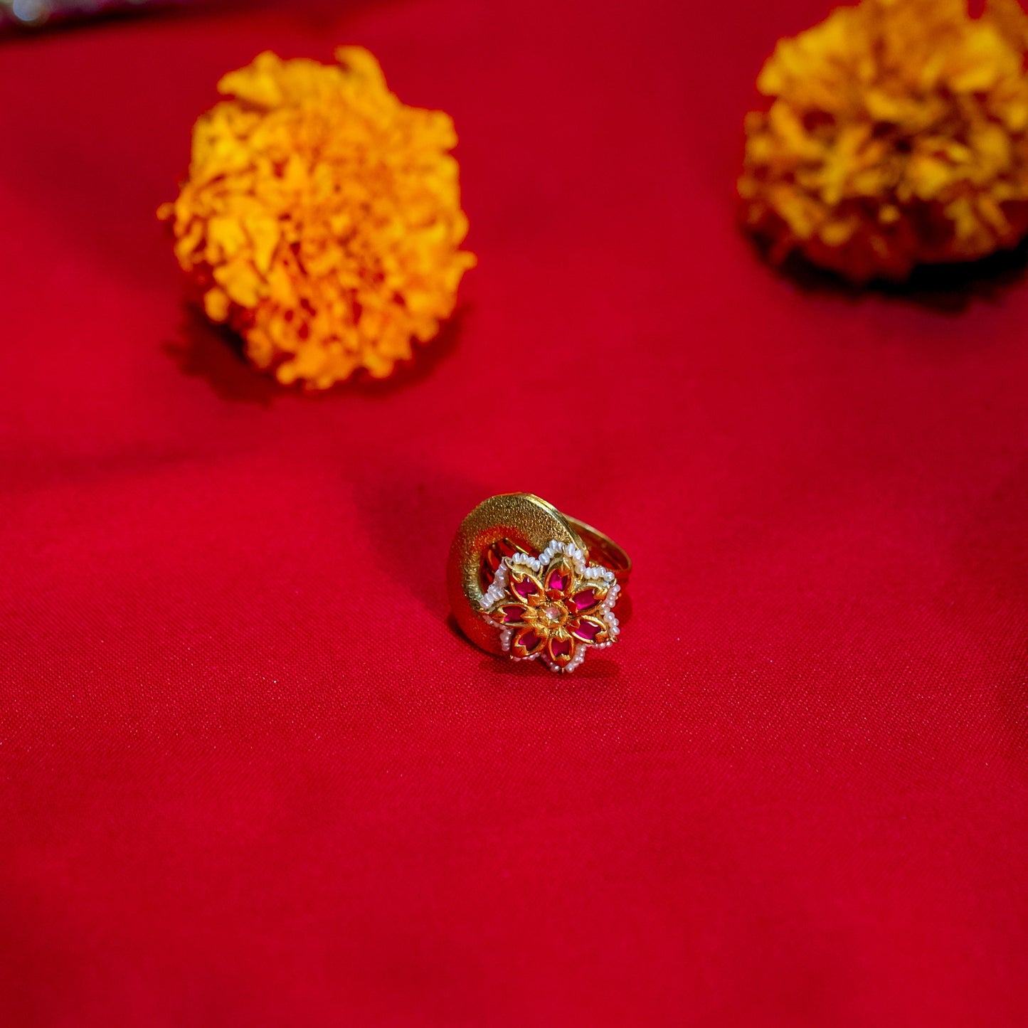 Gold Rajwadi Ring