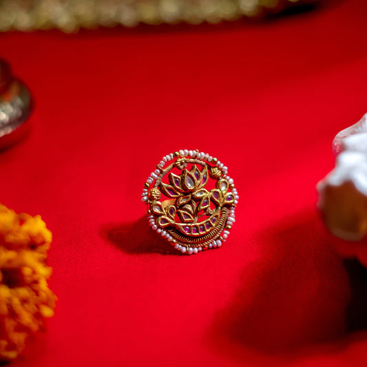 Gold Rajwadi Ring
