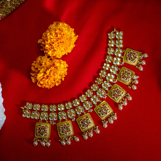 Regal Antique Necklace